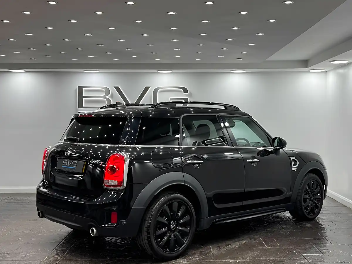 Used 2018 MINI Countryman Cooper S Black - Interior and Exterior details 9