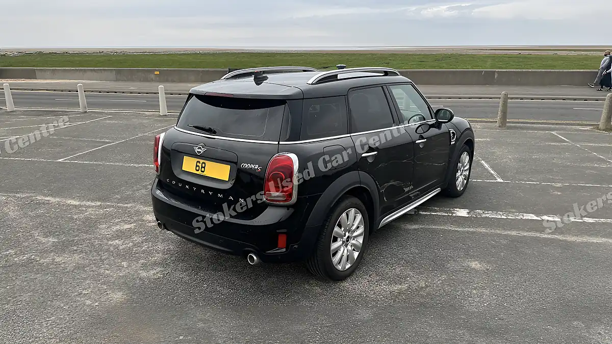 Used 2018 MINI Countryman Cooper S Black - Interior and Exterior details 3