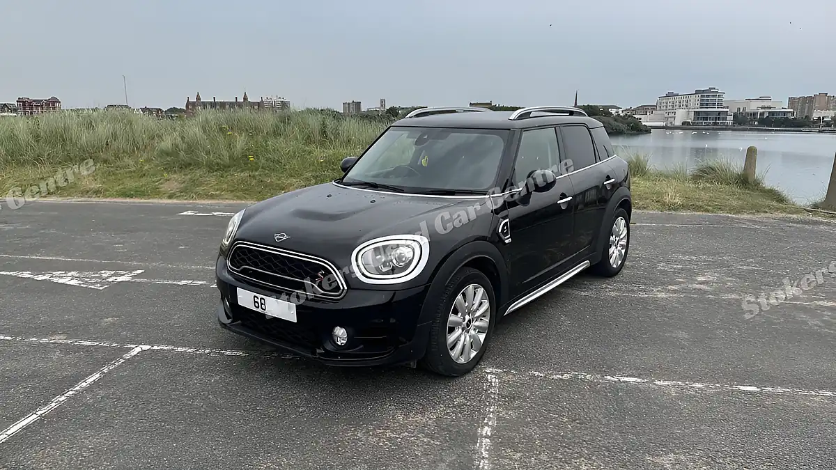 Used 2018 MINI Countryman Cooper S Black - Interior and Exterior details 8