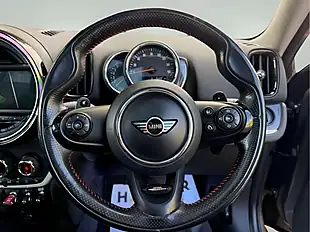 Used 2018 MINI Countryman Cooper S Silver - Interior and Exterior details 17