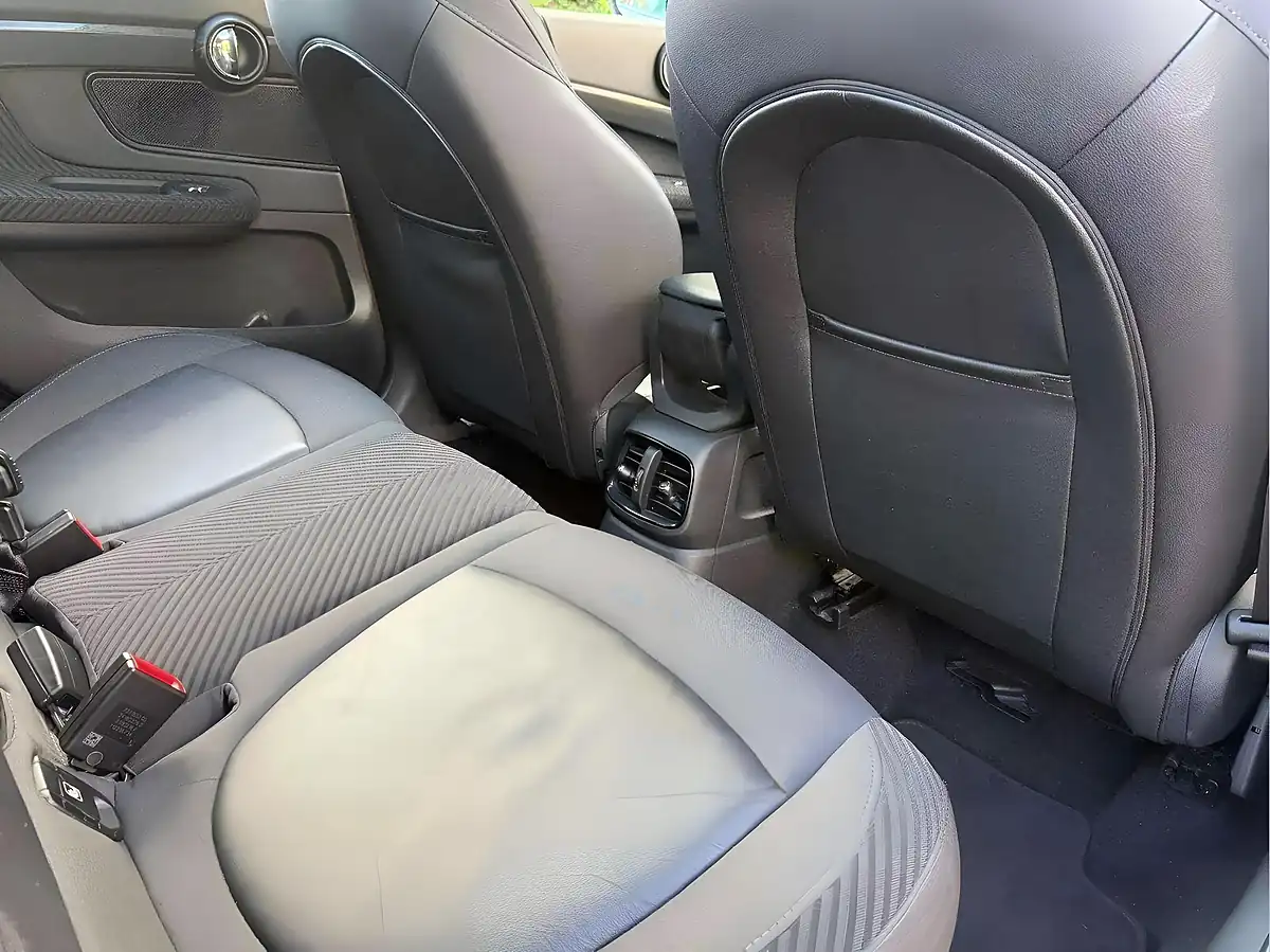 Used 2018 MINI Countryman Cooper S Silver - Interior and Exterior details 18