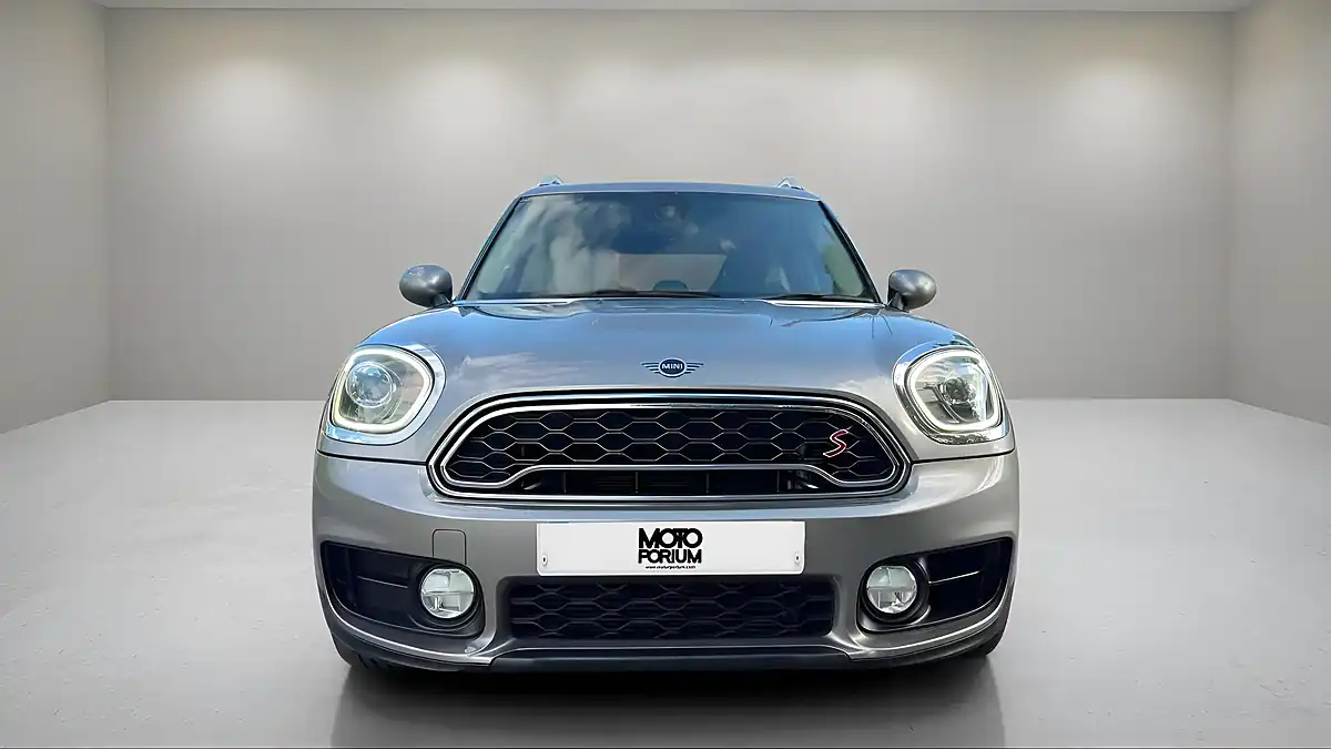 Used 2018 MINI Countryman Cooper S Silver - Interior and Exterior details 3