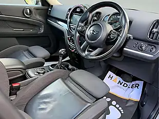Used 2018 MINI Countryman Cooper S Silver - Interior and Exterior details 9
