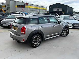 Used 2018 MINI Countryman Cooper S Sport Silver - Interior and Exterior details 10