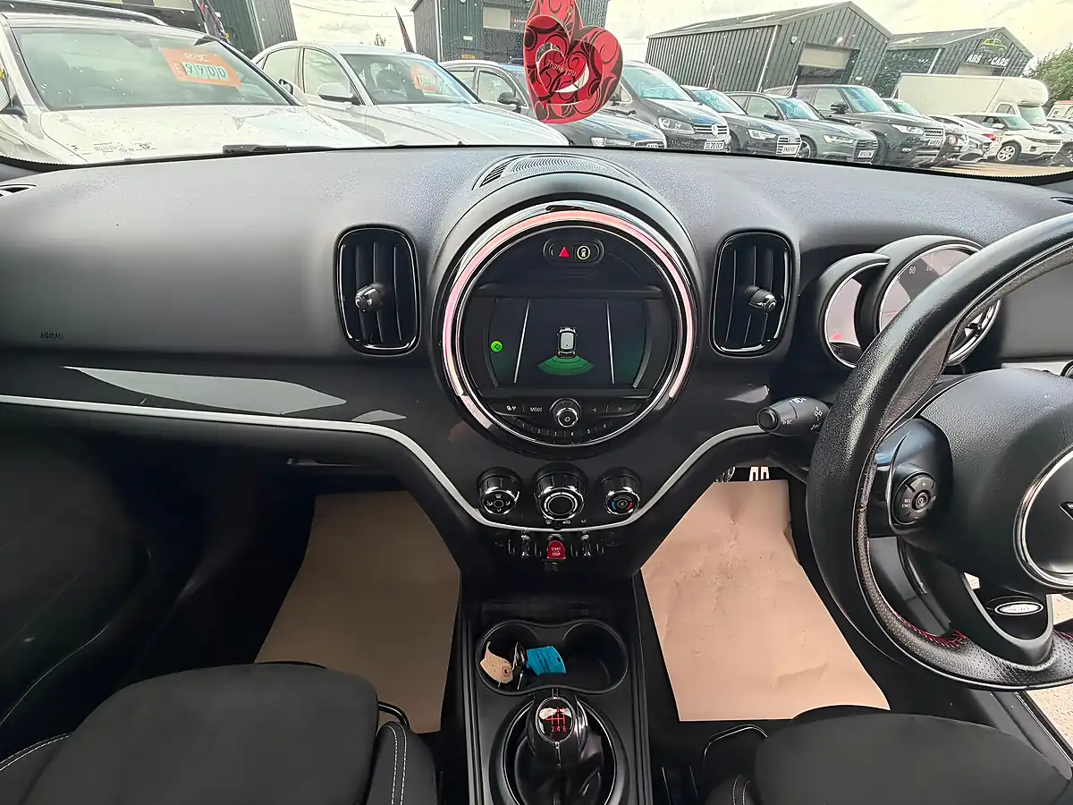 Used 2018 MINI Countryman Cooper S Sport Silver - Interior and Exterior details 11
