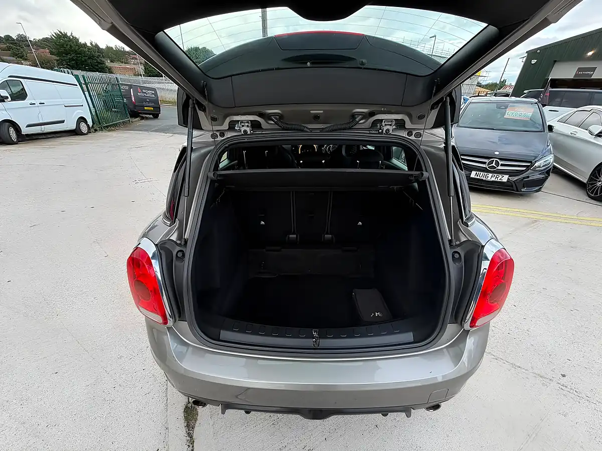 Used 2018 MINI Countryman Cooper S Sport Silver - Interior and Exterior details 18