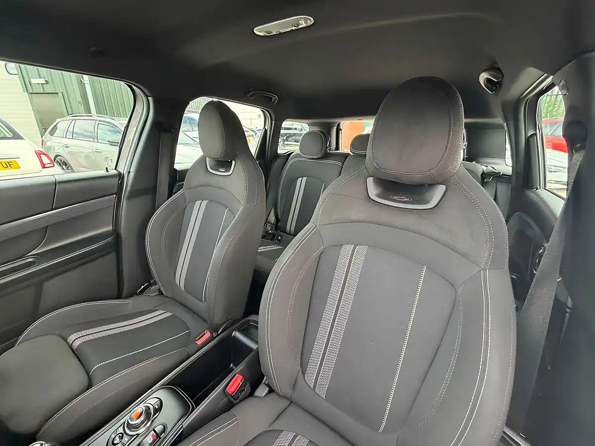 Used 2018 MINI Countryman Cooper S Sport Silver - Interior and Exterior details 20