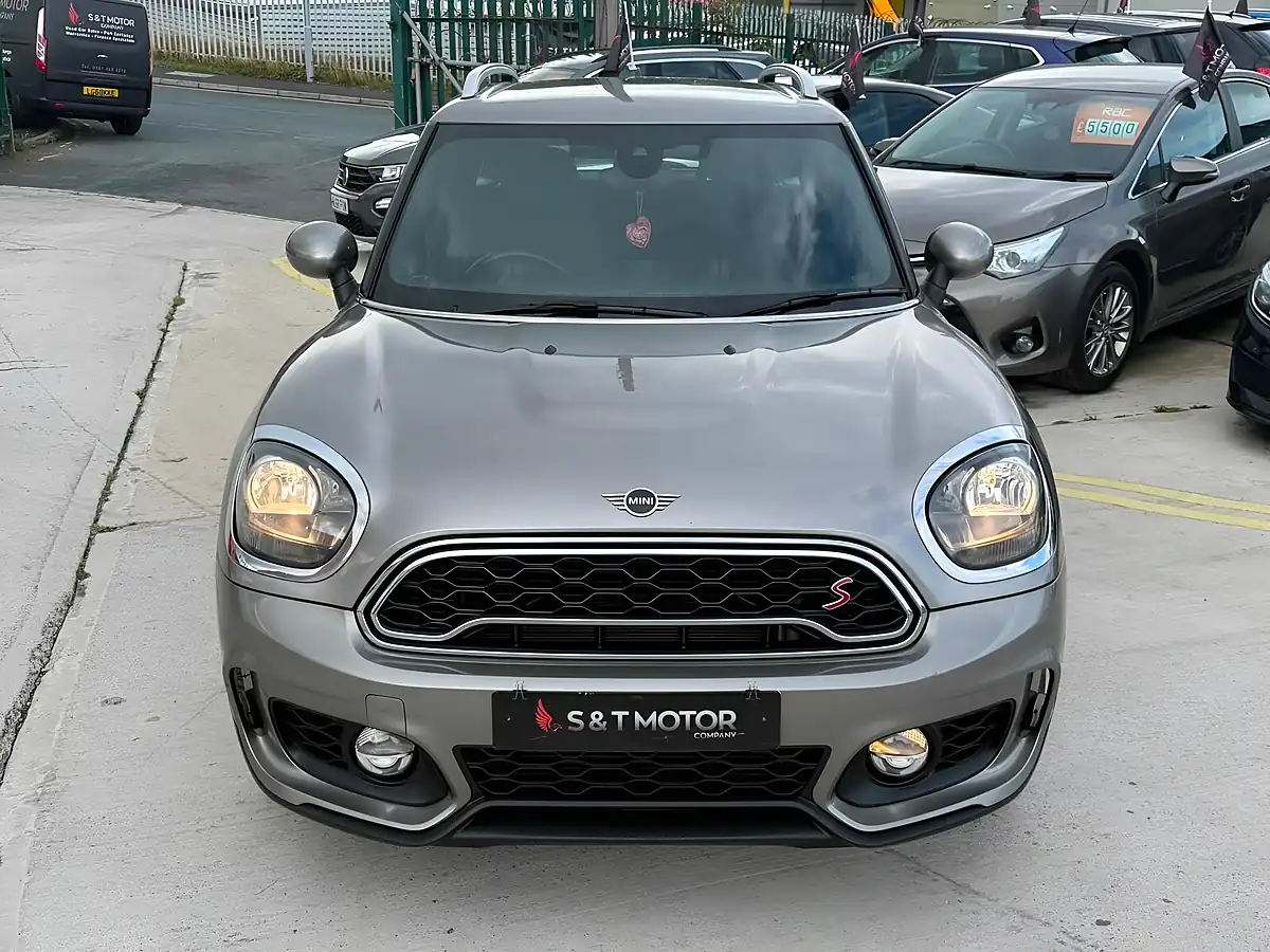 Used 2018 MINI Countryman Cooper S Sport Silver - Interior and Exterior details 3