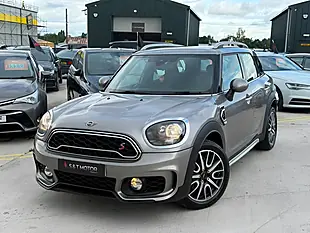 Used 2018 MINI Countryman Cooper S Sport Silver - Interior and Exterior details 6