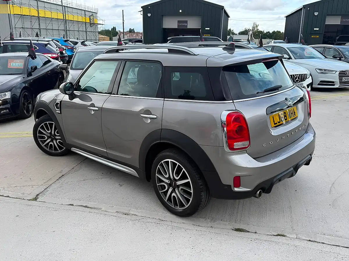 Used 2018 MINI Countryman Cooper S Sport Silver - Interior and Exterior details 7