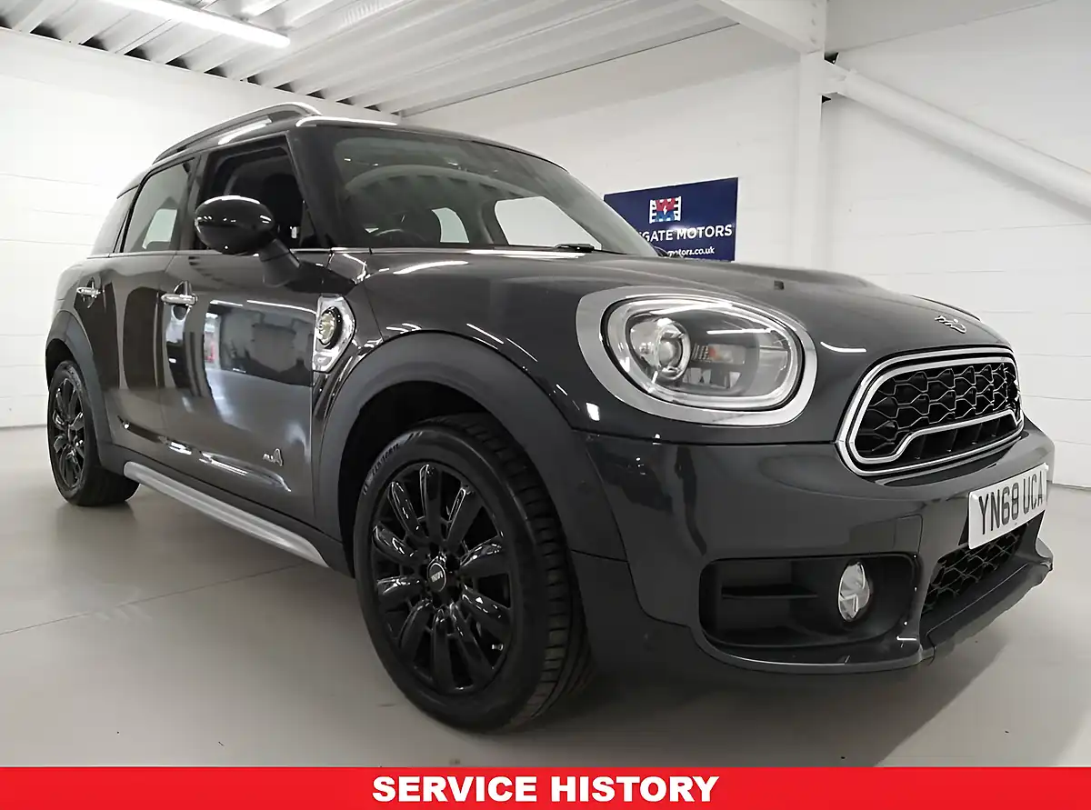 Used 2018 MINI Countryman Cooper Se Grey - Front View