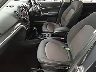 Used 2018 MINI Countryman Cooper Se Grey - Interior and Exterior details 11