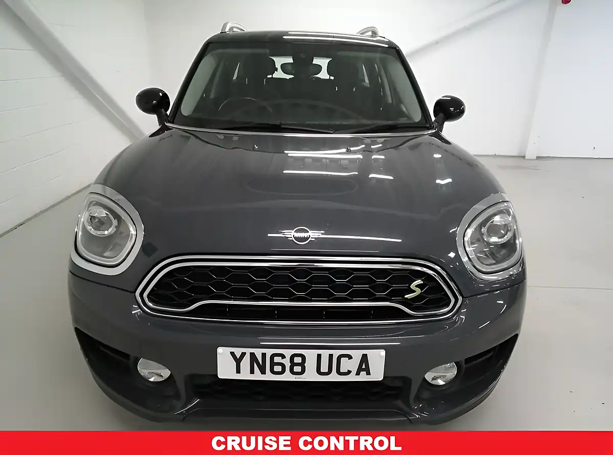 Used 2018 MINI Countryman Cooper Se Grey - Interior and Exterior details 4
