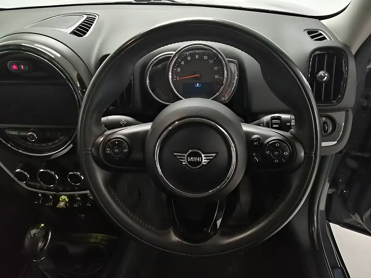 Used 2018 MINI Countryman Cooper Se Grey - Interior and Exterior details 7