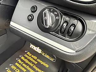Used 2018 MINI Countryman Cooper Se Grey - Interior and Exterior details 15