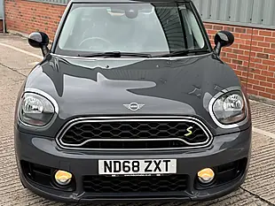 Used 2018 MINI Countryman Cooper Se Grey - Interior and Exterior details 2