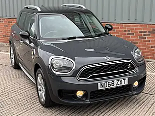 Used 2018 MINI Countryman Cooper Se Grey - Interior and Exterior details 9