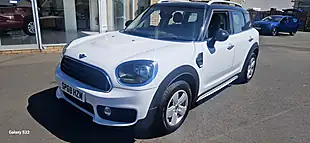 Used 2018 MINI Countryman Cooper White - Interior and Exterior details 12