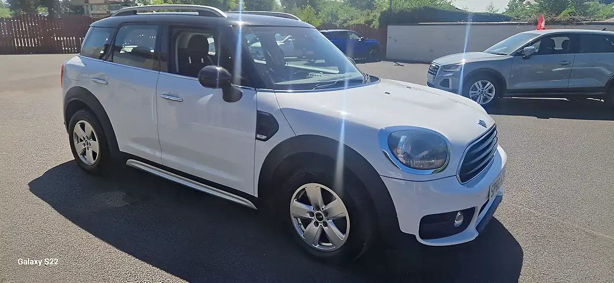 Used 2018 MINI Countryman Cooper White - Interior and Exterior details 6