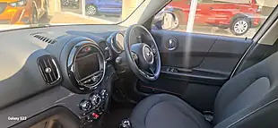 Used 2018 MINI Countryman Cooper White - Interior and Exterior details 8