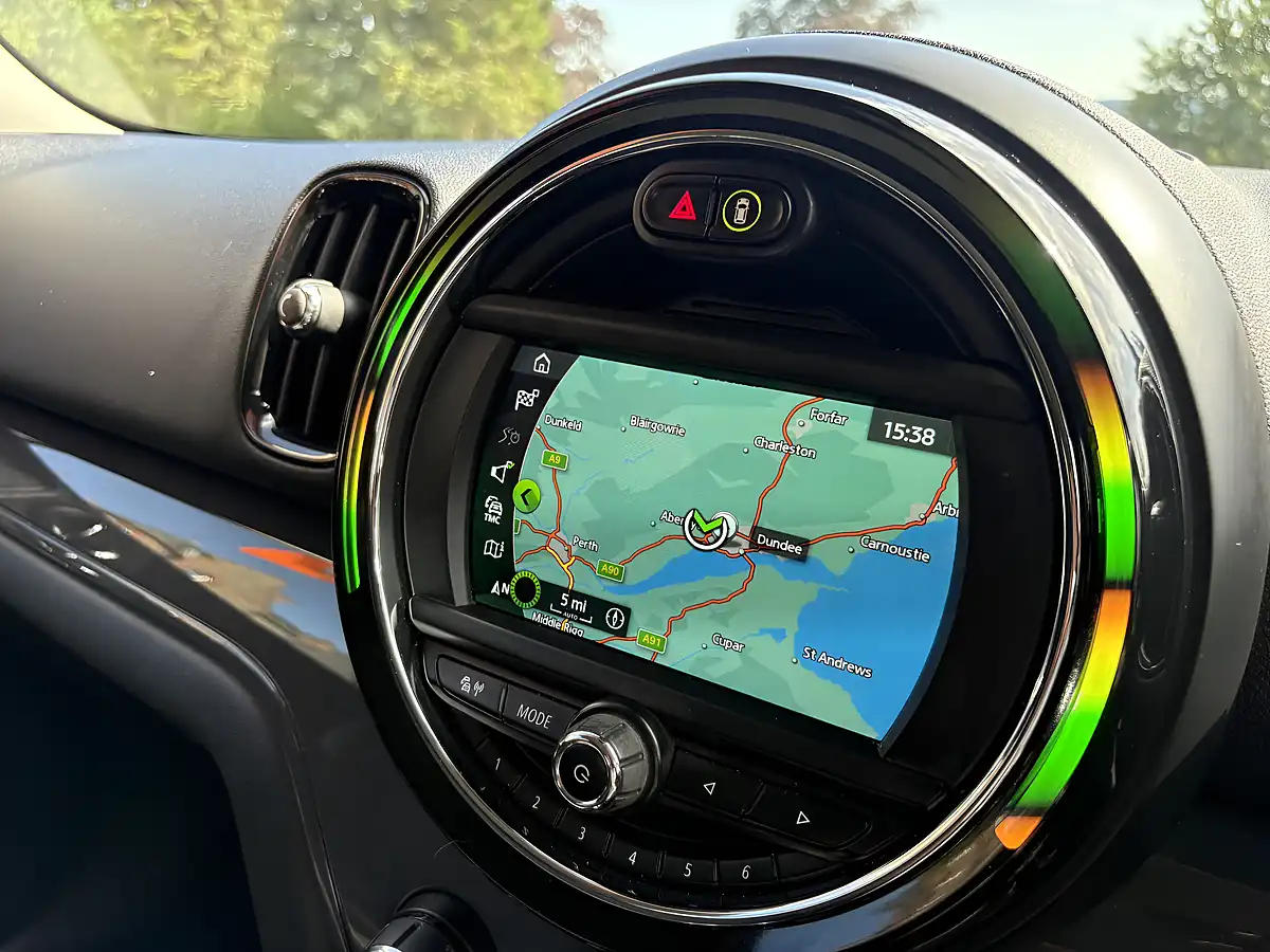 Used 2018 MINI Countryman Cooper White - Interior and Exterior details 11