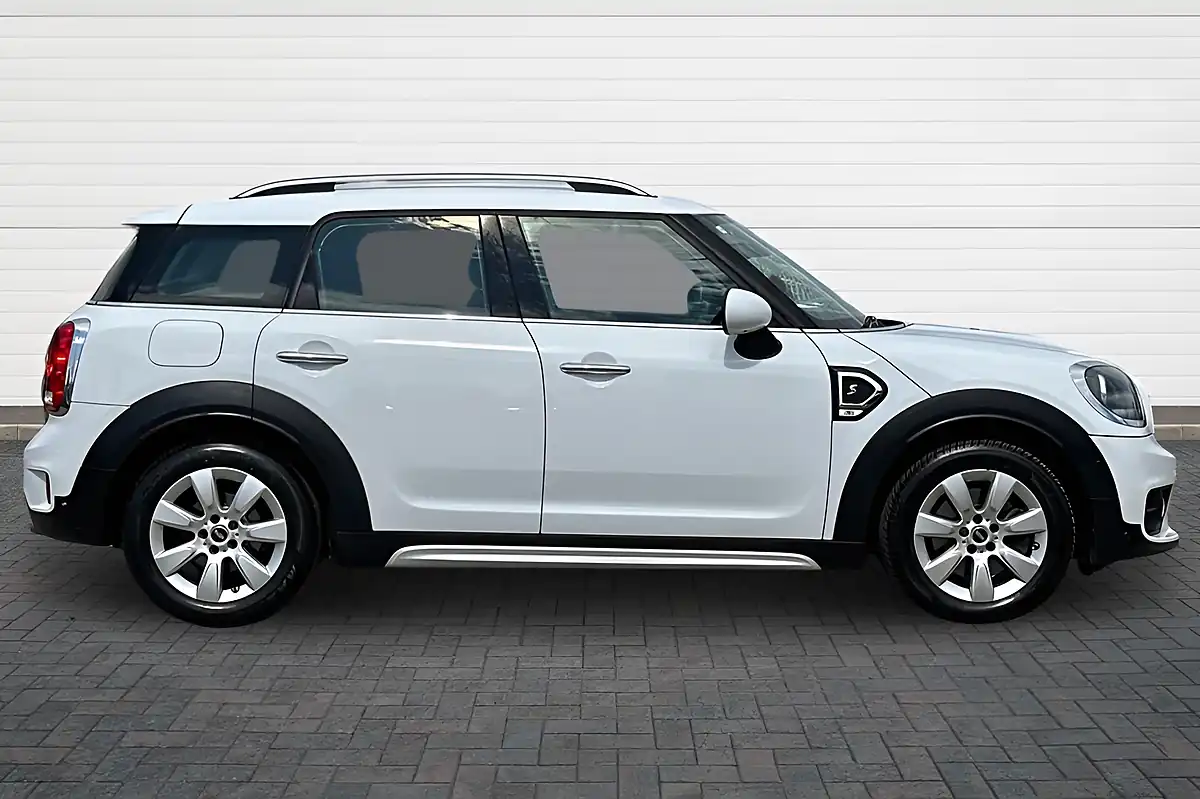 Used 2018 MINI Countryman Cooper White - Interior and Exterior details 2