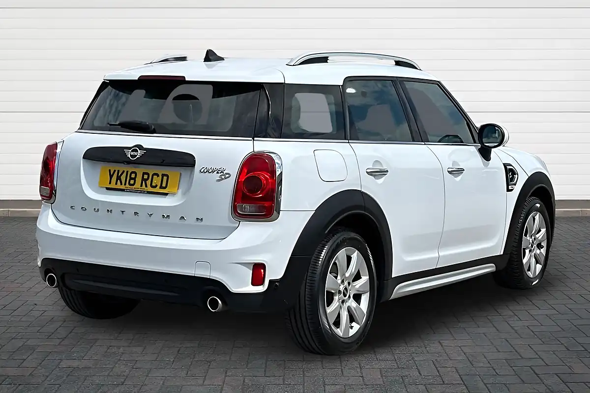 Used 2018 MINI Countryman Cooper White - Interior and Exterior details 3