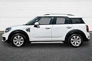 Used 2018 MINI Countryman Cooper White - Interior and Exterior details 6
