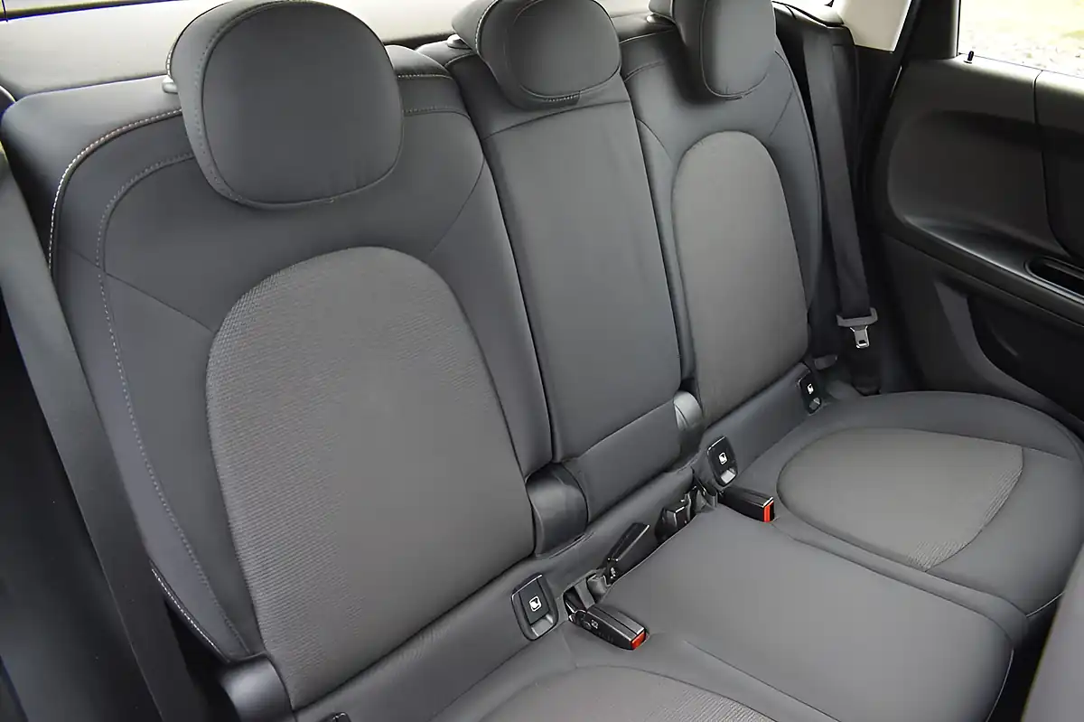 Used 2018 MINI Countryman Cooper White - Interior and Exterior details 12