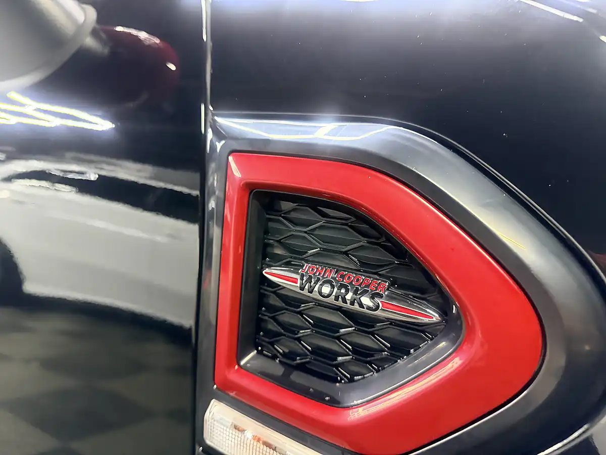 Used 2018 MINI Countryman John Cooper Works Black - Interior and Exterior details 17