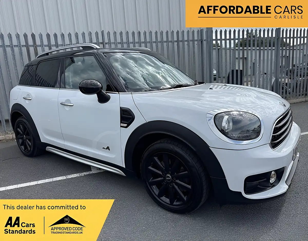 Used 2018 MINI Countryman White - Front View
