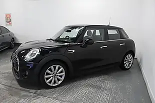 Used 2018 MINI Hatch Cooper Black - Interior and Exterior details 2