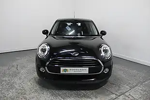 Used 2018 MINI Hatch Cooper Black - Interior and Exterior details 4