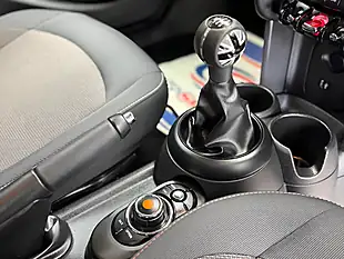 Used 2018 MINI Hatch Cooper Black - Interior and Exterior details 19