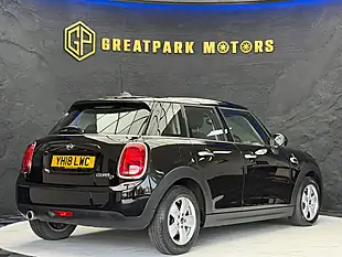 Used 2018 MINI Hatch Cooper Black - Interior and Exterior details 5