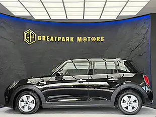 Used 2018 MINI Hatch Cooper Black - Interior and Exterior details 8