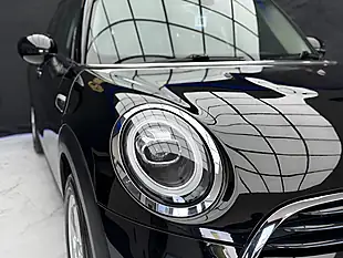 Used 2018 MINI Hatch Cooper Black - Interior and Exterior details 9