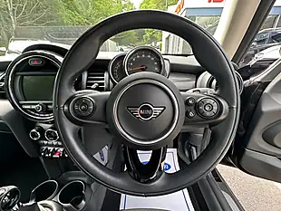 Used 2018 MINI Hatch Cooper Black - Interior and Exterior details 13
