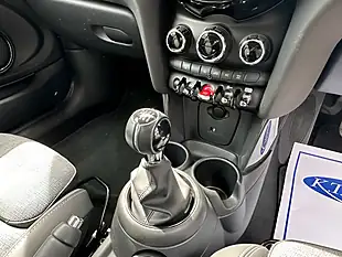 Used 2018 MINI Hatch Cooper Black - Interior and Exterior details 16