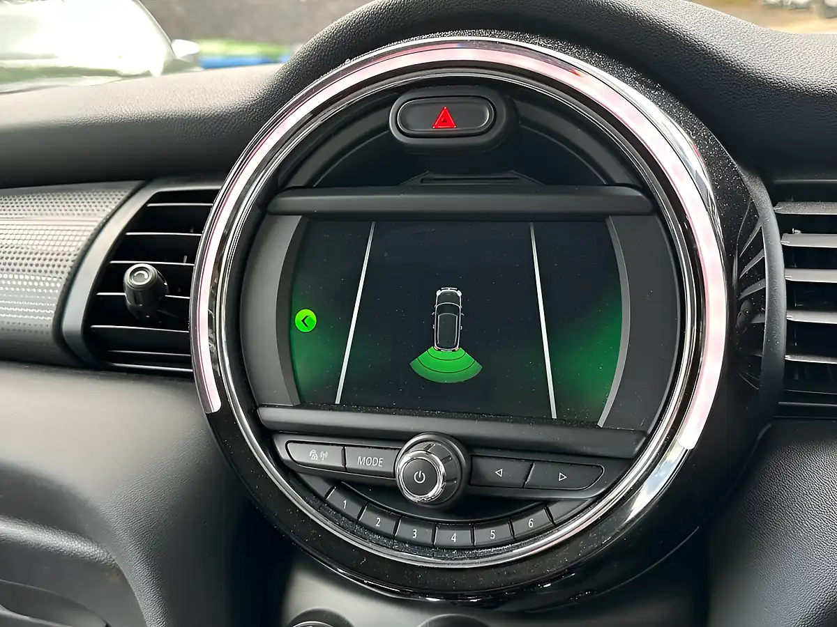 Used 2018 MINI Hatch Cooper Black - Interior and Exterior details 20