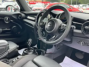 Used 2018 MINI Hatch Cooper Black - Interior and Exterior details 12