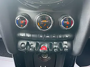 Used 2018 MINI Hatch Cooper Black - Interior and Exterior details 17