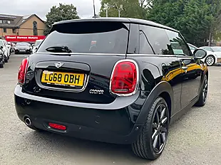 Used 2018 MINI Hatch Cooper Black - Interior and Exterior details 9