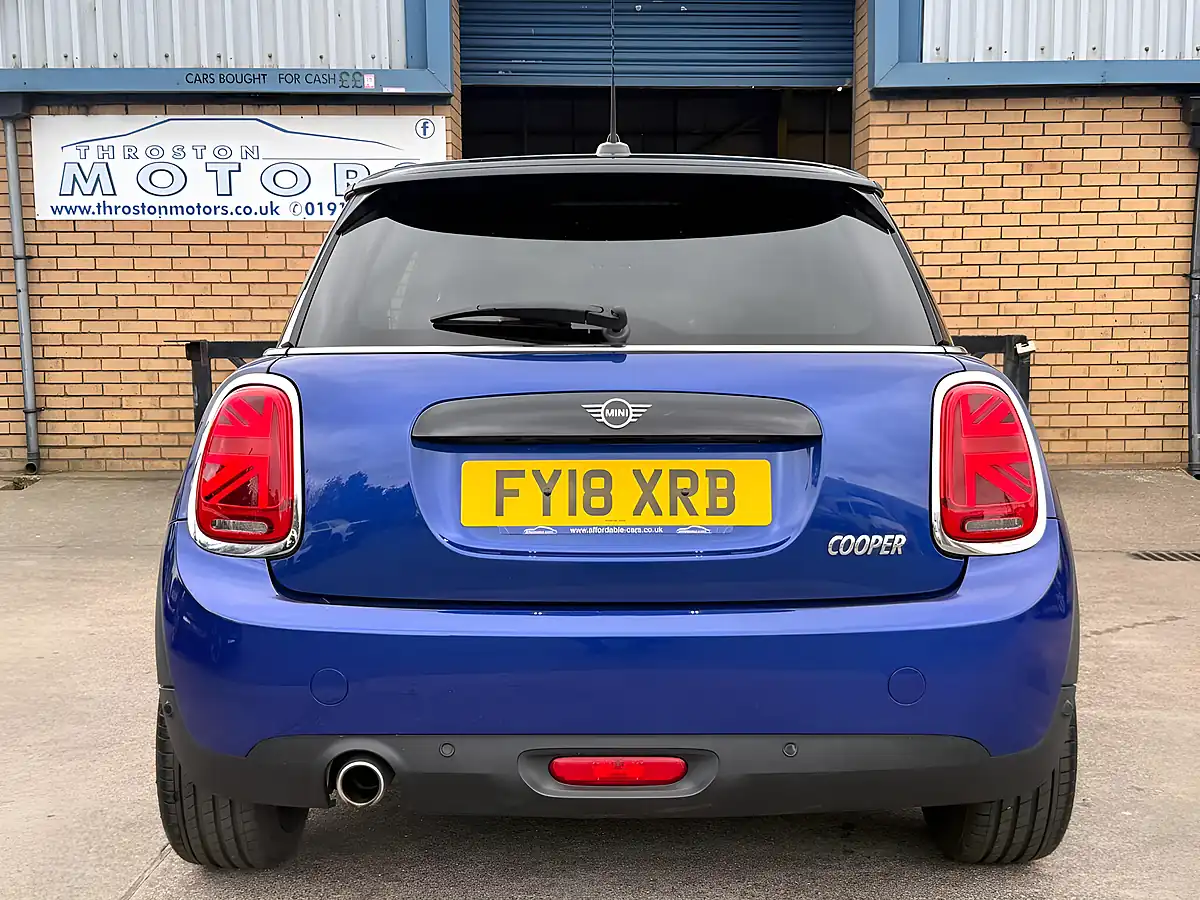 Used 2018 MINI Hatch Cooper Blue - Interior and Exterior details 8