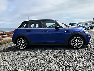 Used 2018 MINI Hatch Cooper Blue - Interior and Exterior details 4