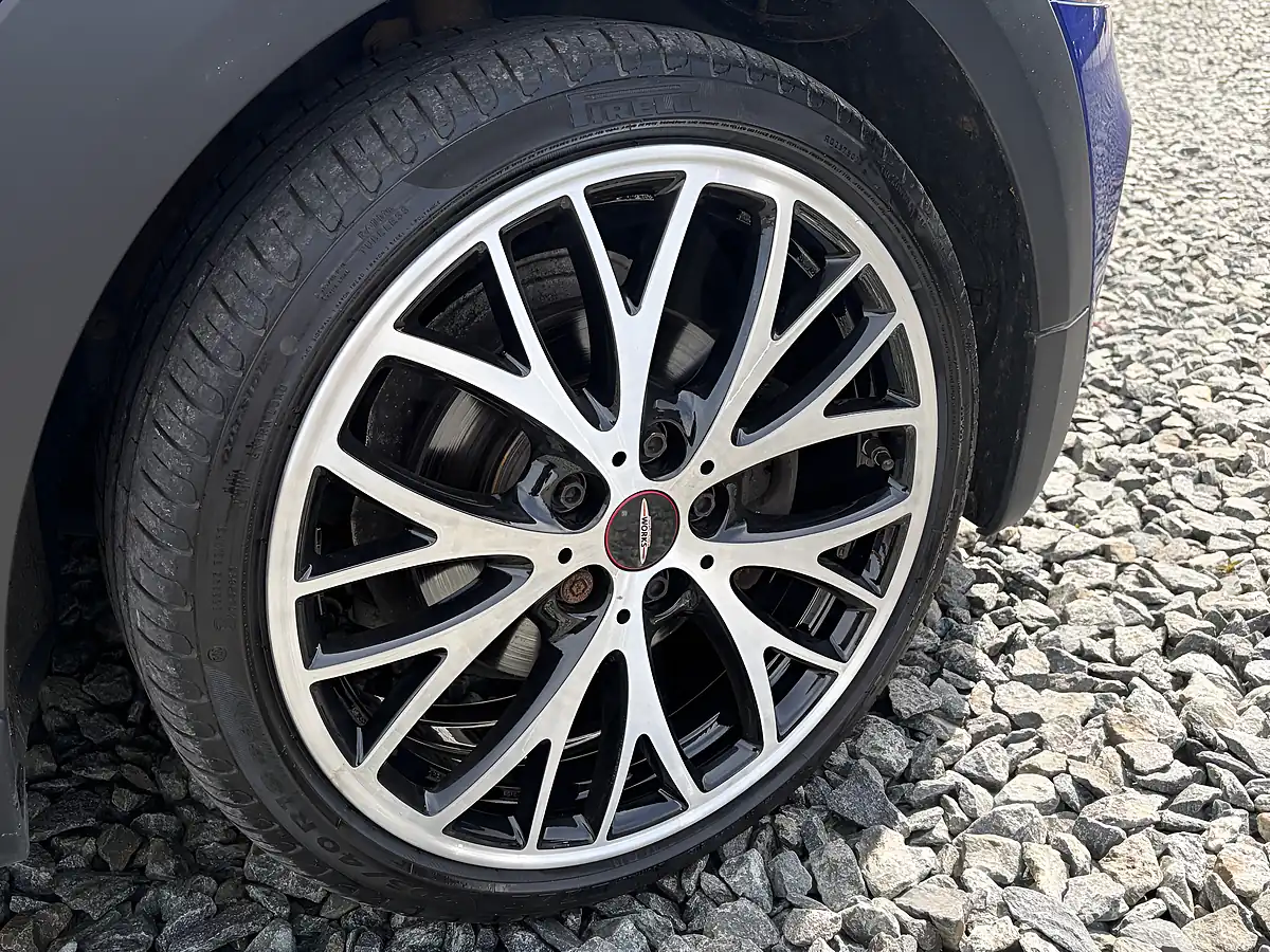 Used 2018 MINI Hatch Cooper Blue - Interior and Exterior details 9