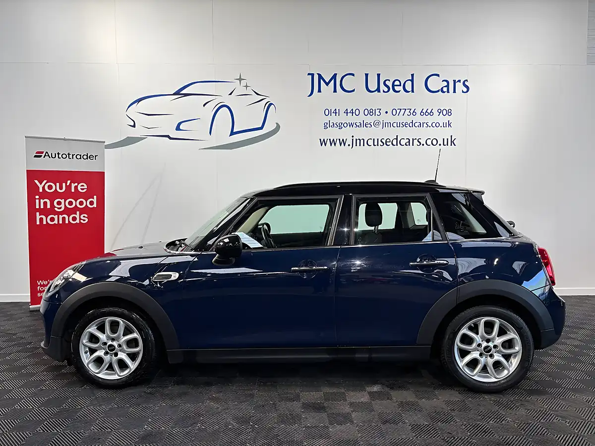 Used 2018 MINI Hatch Cooper Blue - Interior and Exterior details 13