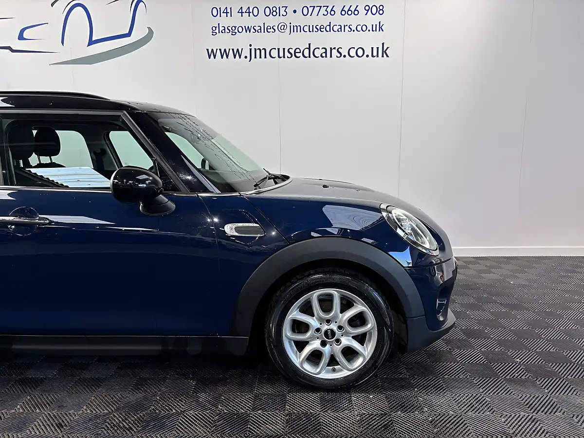 Used 2018 MINI Hatch Cooper Blue - Interior and Exterior details 16
