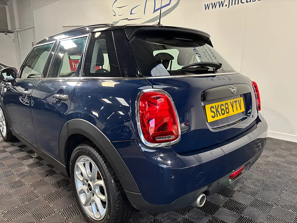Used 2018 MINI Hatch Cooper Blue - Interior and Exterior details 8