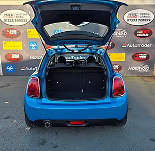 Used 2018 MINI Hatch Cooper Blue - Interior and Exterior details 9